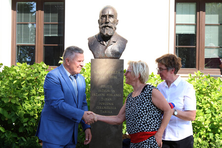 Odkritje kipa dr. Adolfa Obreze 17 Foto Ljubo Vukelič